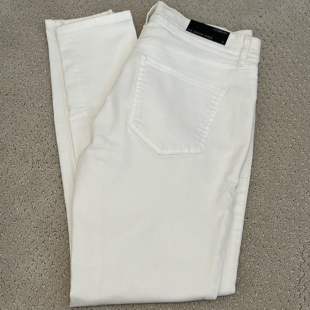 Ann Taylor Modern Fit Skinny Ankle White Jeans Size 4